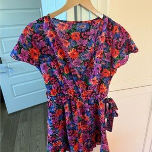 NWOT FLORAL ROMPER